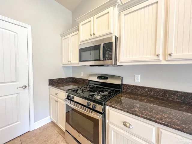 $2,450 | 5588 Inspiration Street, Milton, FL 32570