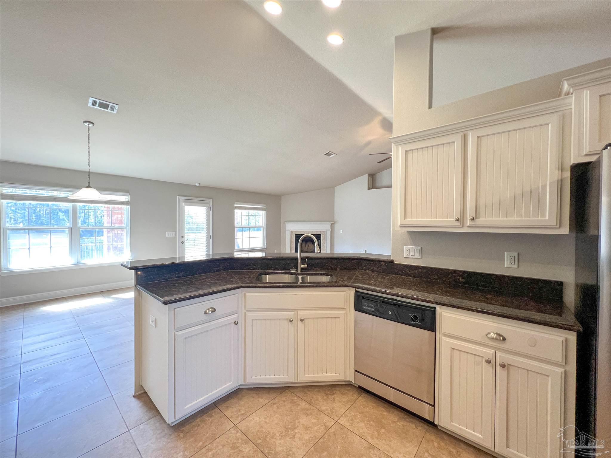 5588 Inspiration Street Milton, FL 32570 - Photo 8 of 39