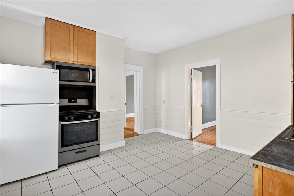 39 Harvard Street Brockton, MA 02301 - Photo 6 of 33