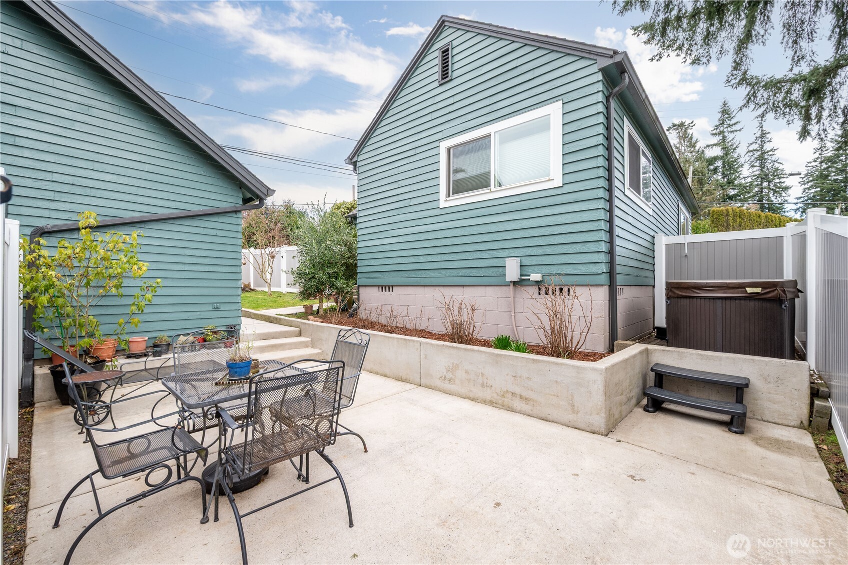 3515 Columbia Heights Road Longview, WA 98632 - Photo 22 of 29