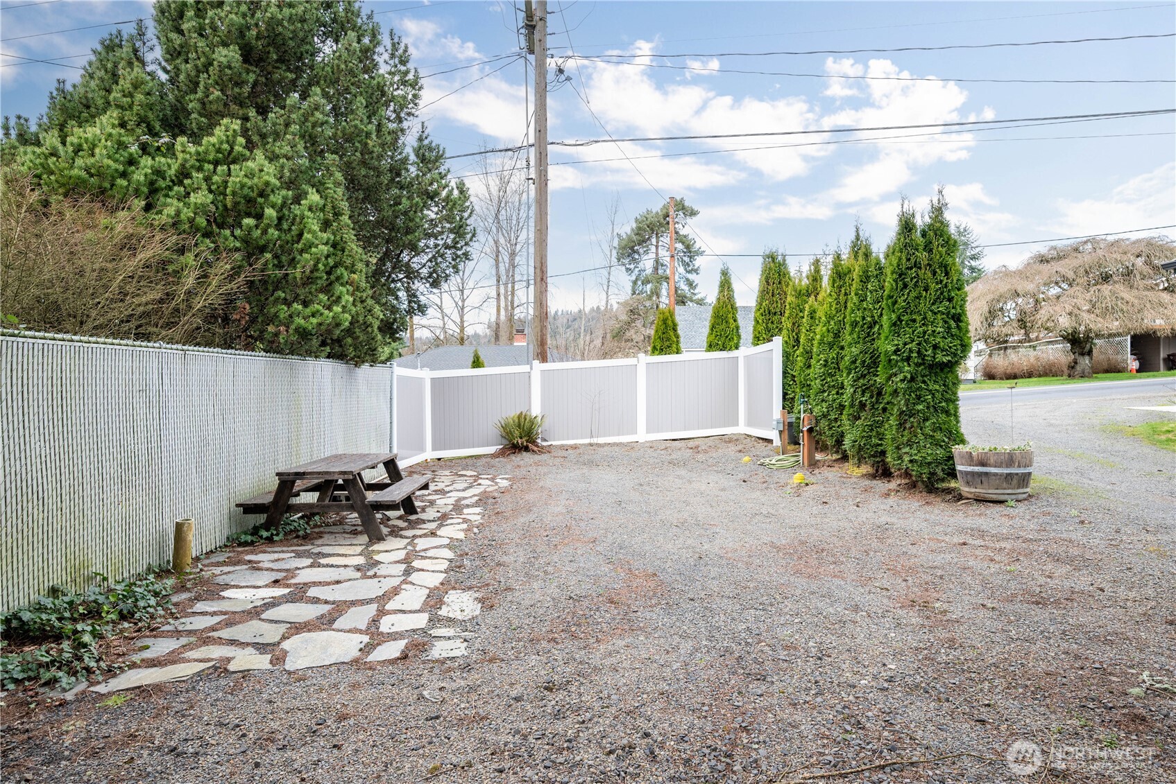 3515 Columbia Heights Road Longview, WA 98632 - Photo 23 of 29