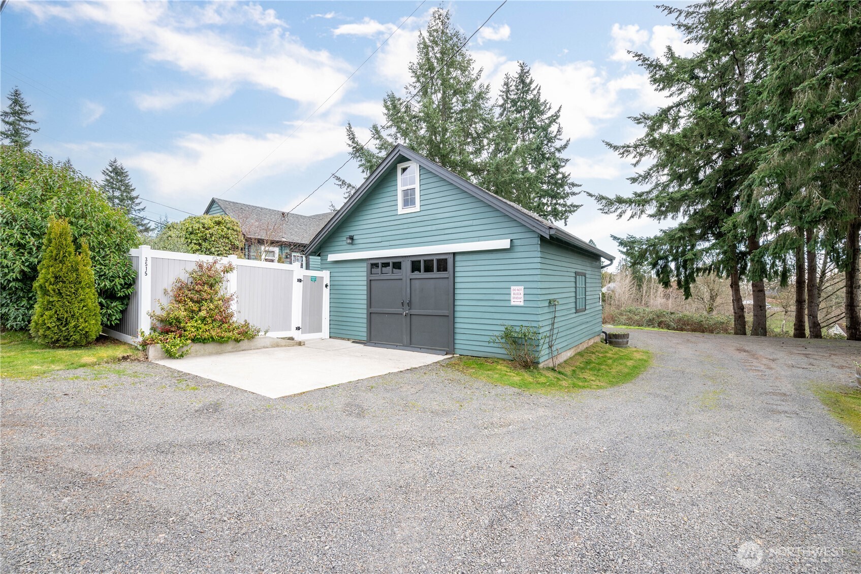 3515 Columbia Heights Road Longview, WA 98632 - Photo 24 of 29