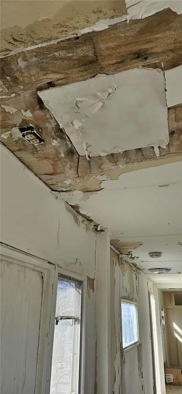 7535 Camp Rock Road Lucerne Valley, CA 92356 - Photo 36 of 62 a view of a room with wooden floor