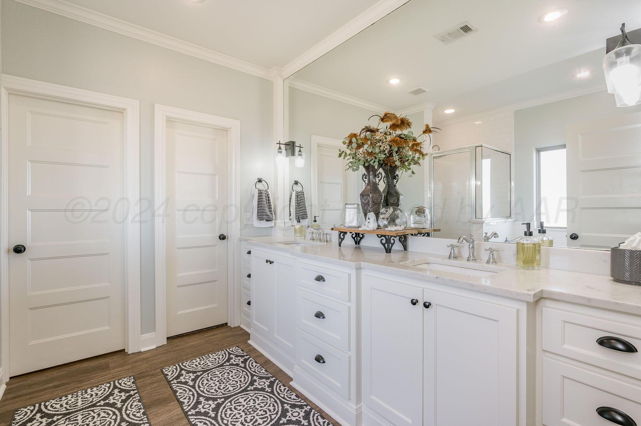 13300 Blf Rdg Trail Canyon, TX 79015 - Photo 18 of 37 Master Bathroom