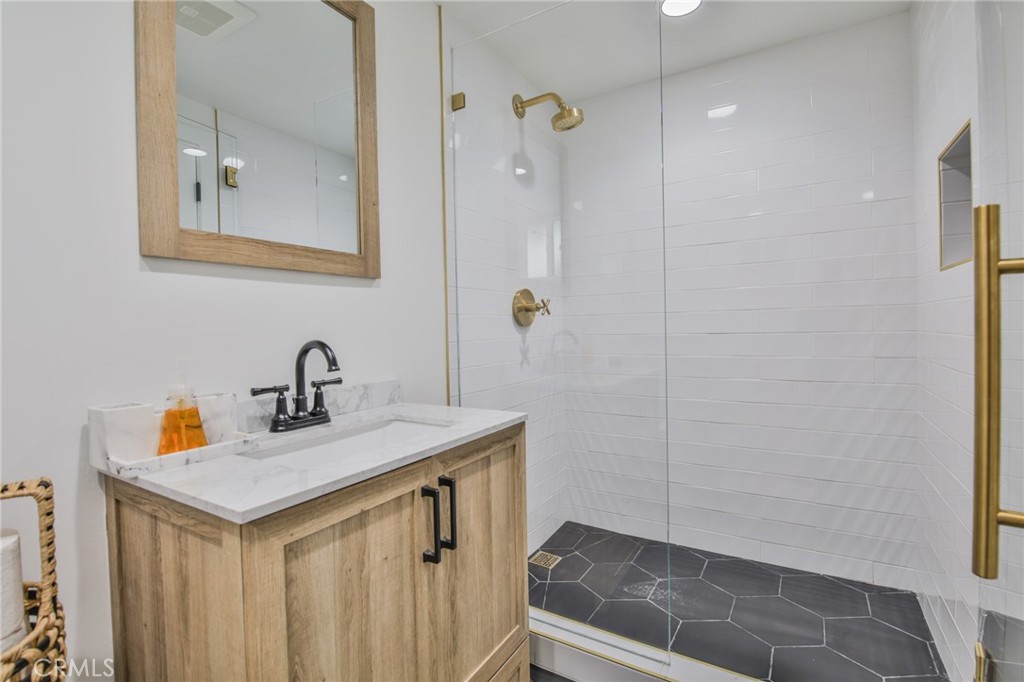 9145 Raviller Drive Downey, CA 90240 - Photo 33 of 49