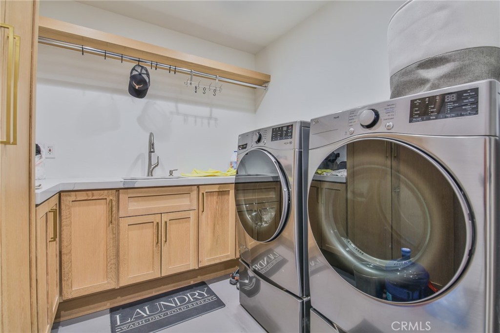 9145 Raviller Drive Downey, CA 90240 - Photo 37 of 49