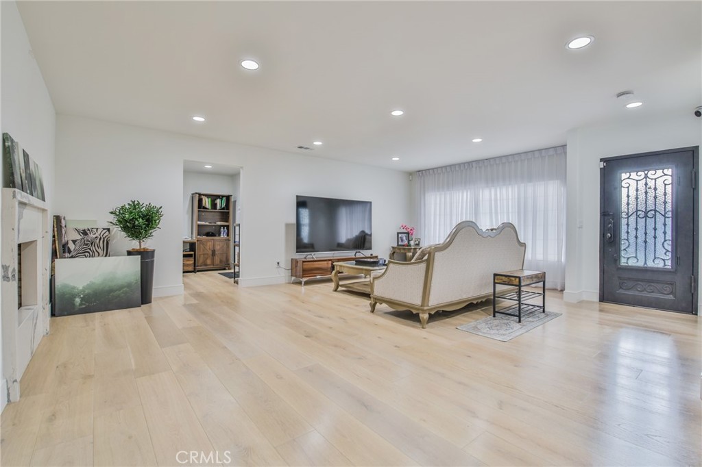 9145 Raviller Drive Downey, CA 90240 - Photo 8 of 49