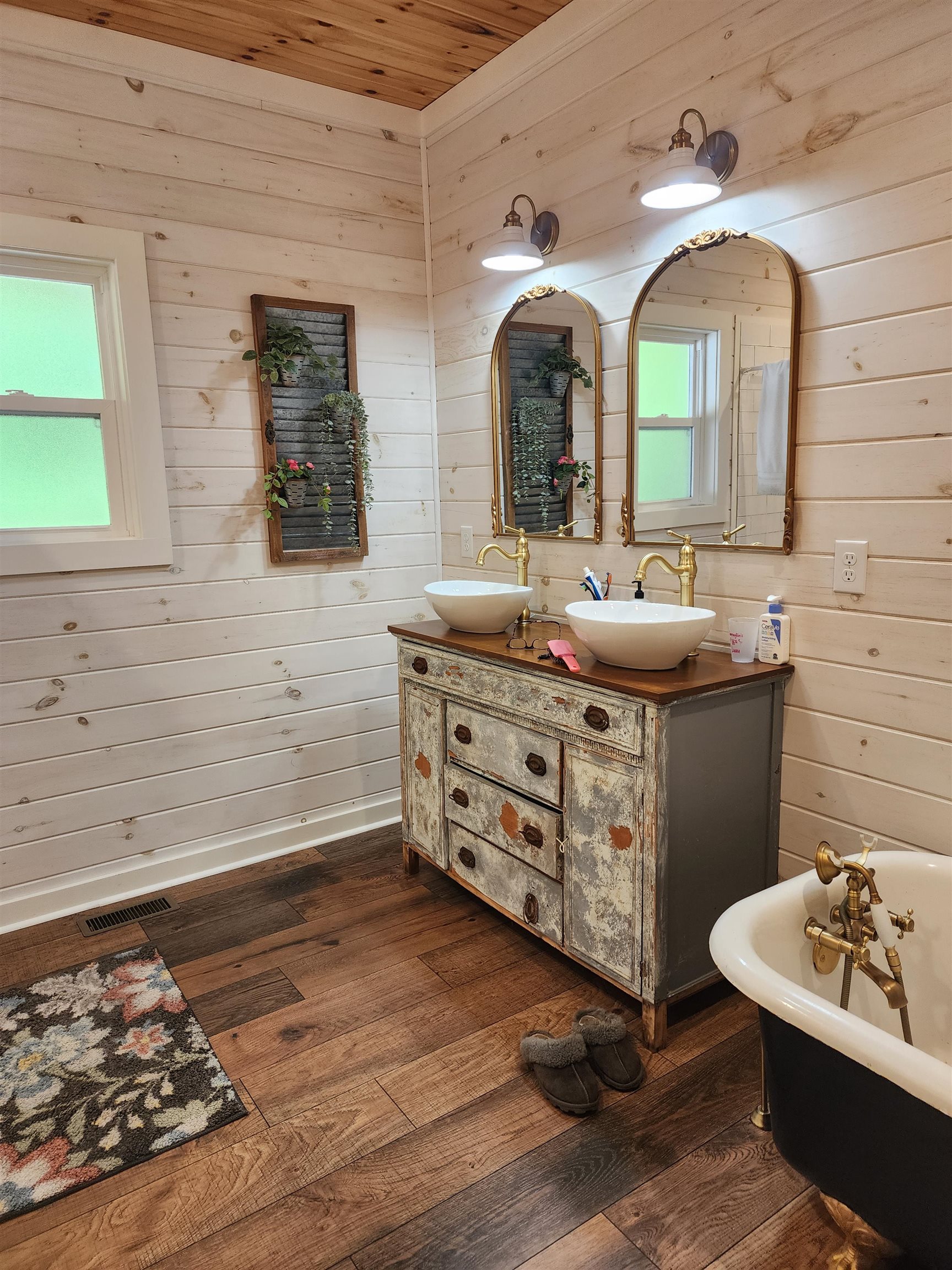 540 Muscatel Lane Counce, TN 38326 - Photo 15 of 35 a bathroom with a sink and a mirror