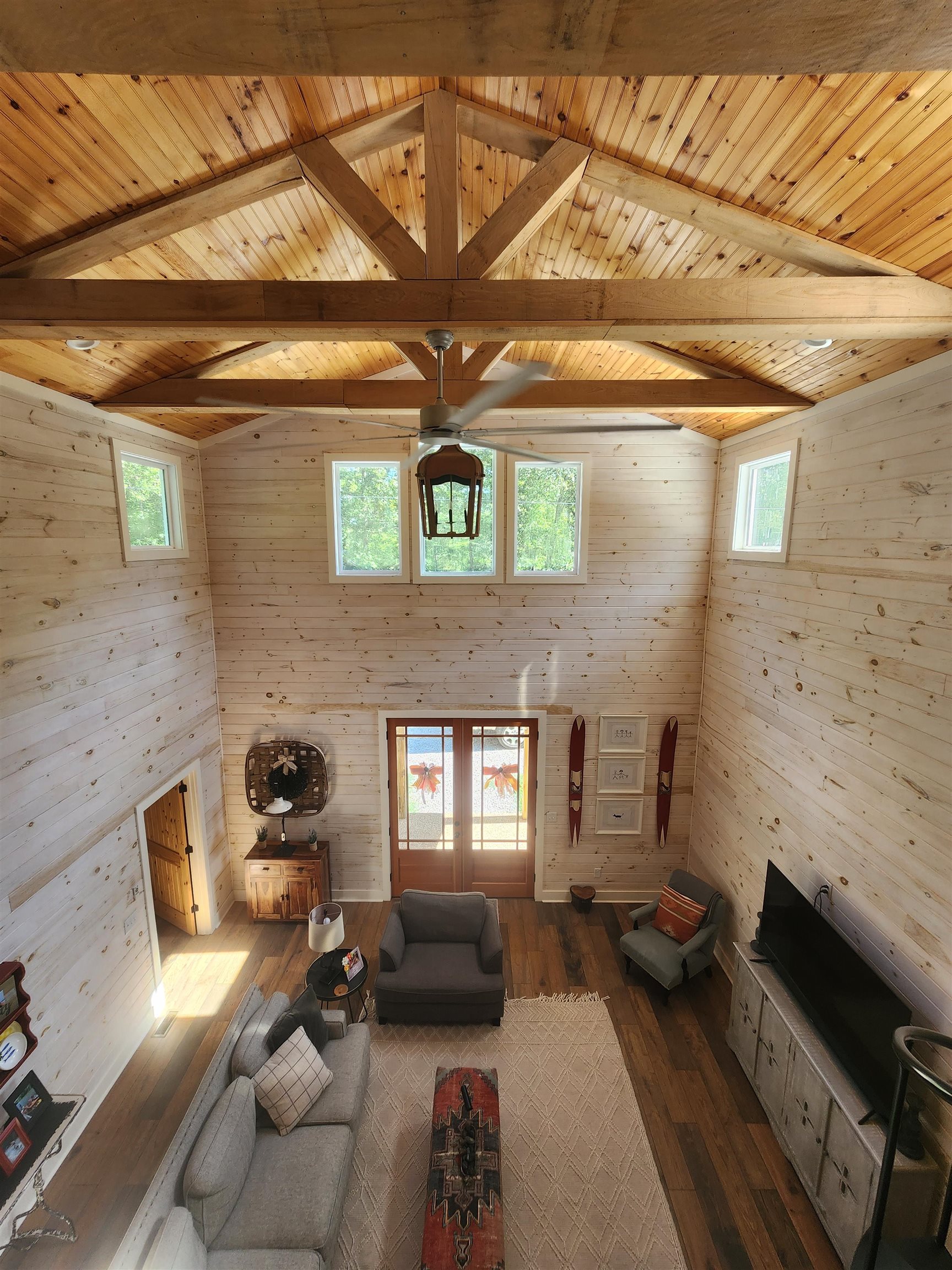 540 Muscatel Lane Counce, TN 38326 - Photo 5 of 35 a living room with furniture