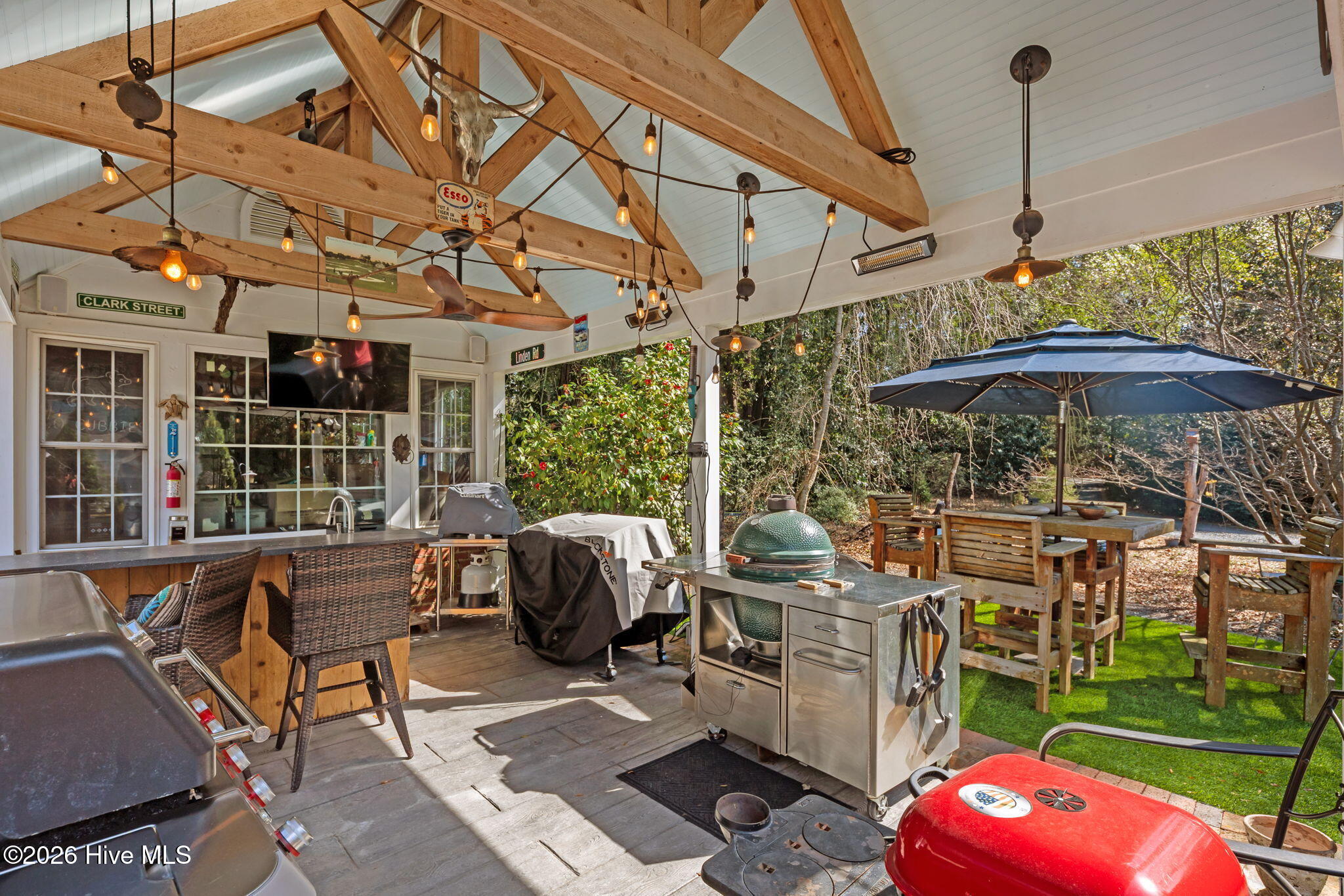 55 Linden Road Pinehurst, NC 28374 - Photo 51 of 73 Outdoor Kitcken