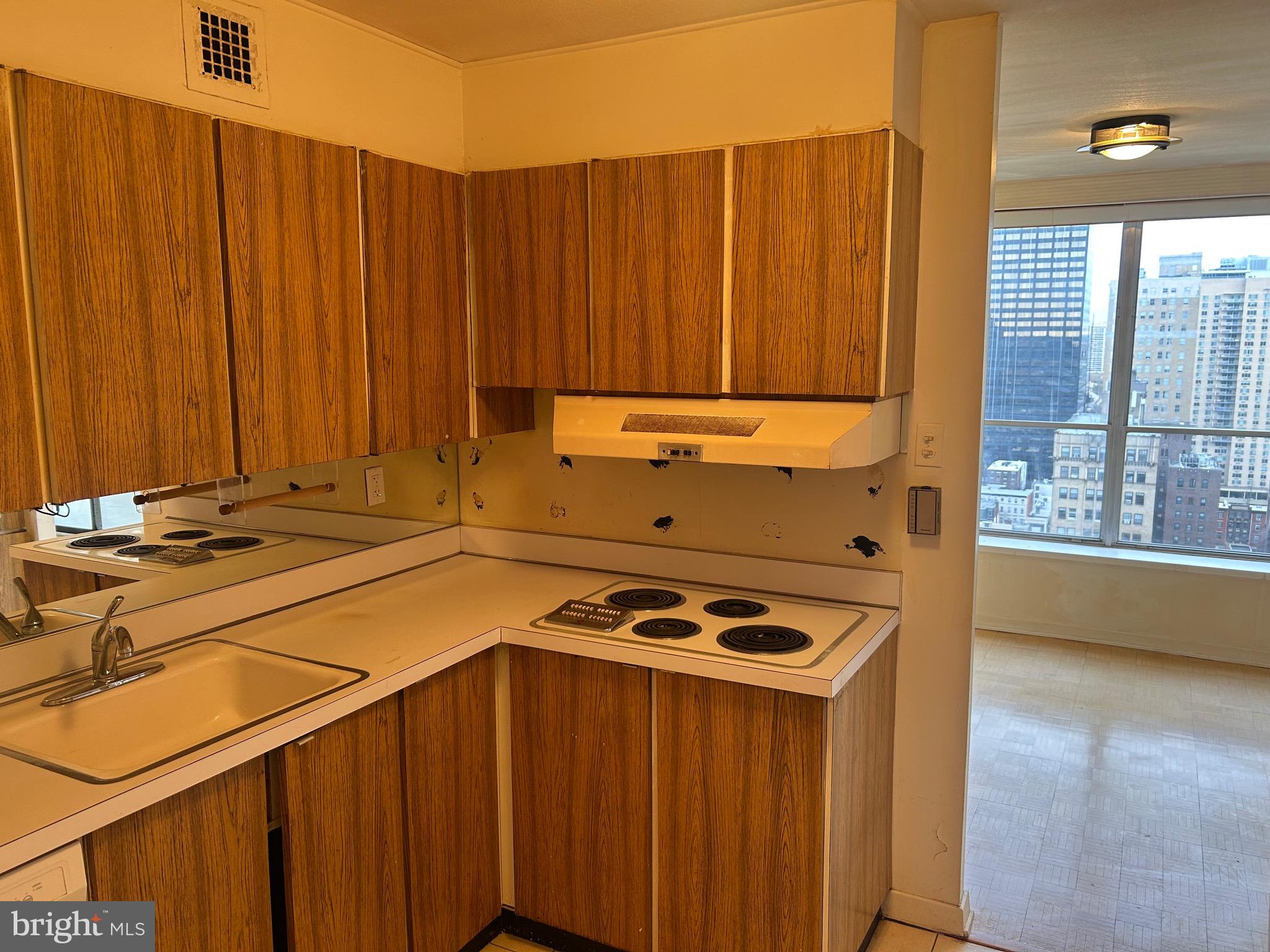 226 West Rittenhouse Square, Unit 2516 Philadelphia, PA 19103 - Photo 14 of 32 Gallery Image 14
