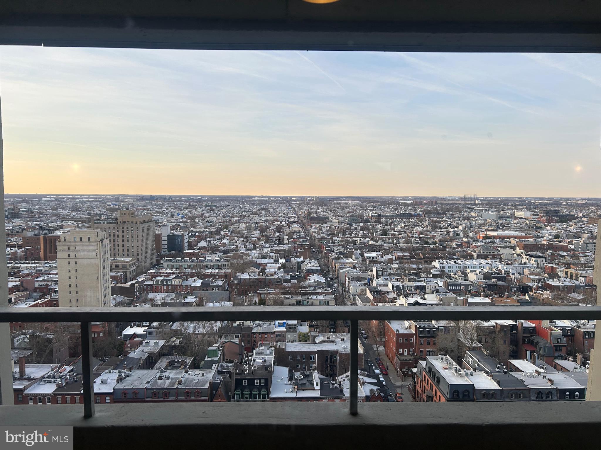 226 West Rittenhouse Square, Unit 2516 Philadelphia, PA 19103 - Photo 10 of 32 Gallery Image 10