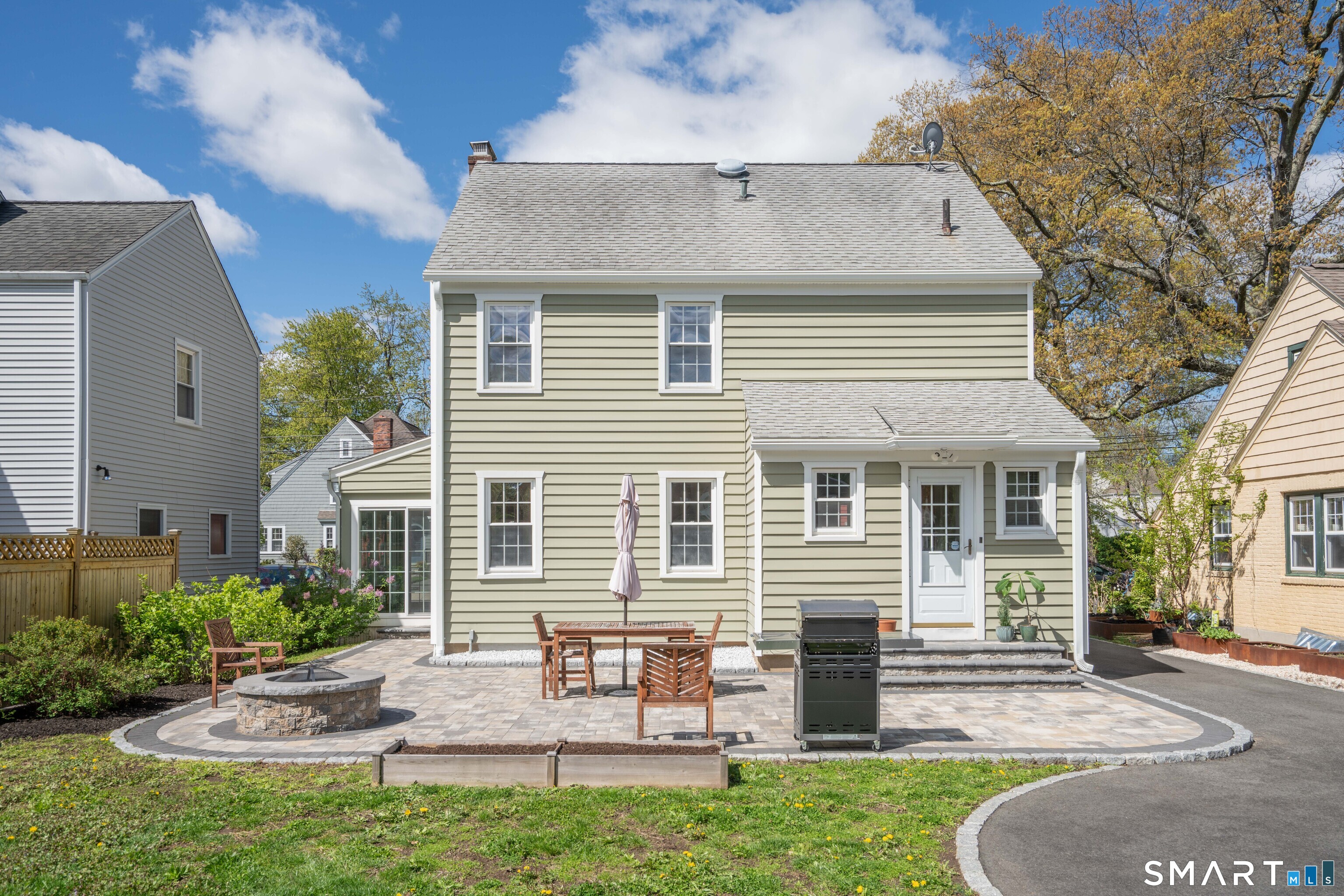 30 Grennan Road West Hartford, CT 06107 - Photo 5 of 33