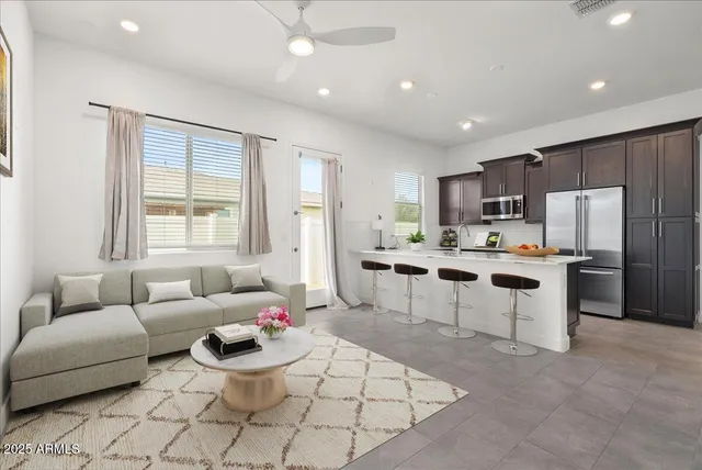 $795,000 | 2513 East Pleasant Lane, Phoenix, AZ 85042