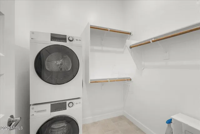 $795,000 | 2513 East Pleasant Lane, Phoenix, AZ 85042