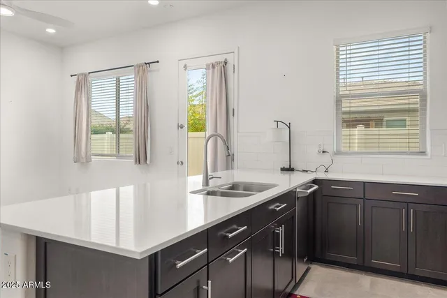 $795,000 | 2513 East Pleasant Lane, Phoenix, AZ 85042