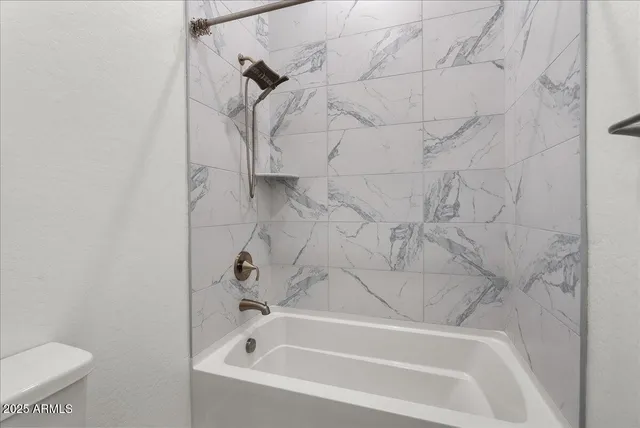 $795,000 | 2513 East Pleasant Lane, Phoenix, AZ 85042