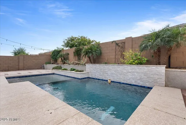 $795,000 | 2513 East Pleasant Lane, Phoenix, AZ 85042