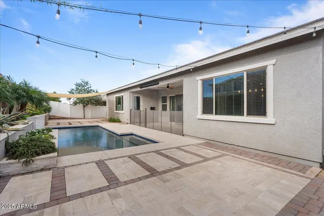 $795,000 | 2513 East Pleasant Lane, Phoenix, AZ 85042