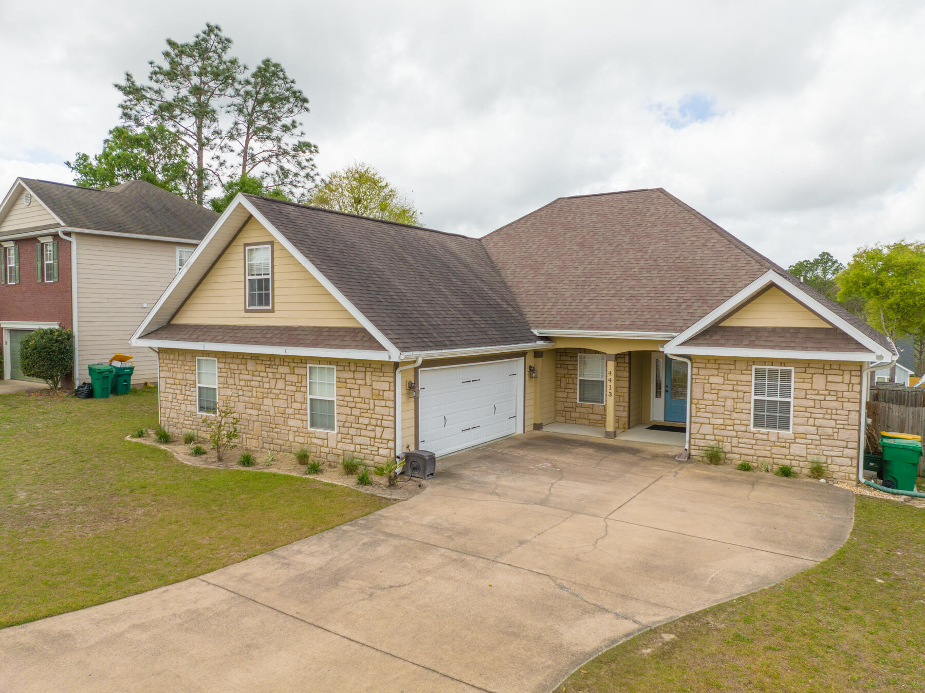 4413 Mirada Way Crestview, FL 32539 - Photo 2 of 30 front view of house with a yard