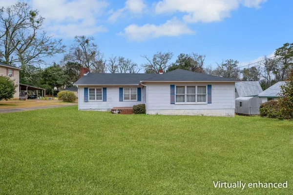 $185,000 | 50 North Shelfer Street, Quincy, FL 32351