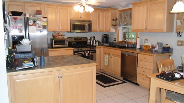 12 Fredrickson Road Billerica, MA 01821 - Photo 3 of 30