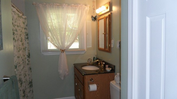 12 Fredrickson Road Billerica, MA 01821 - Photo 8 of 30
