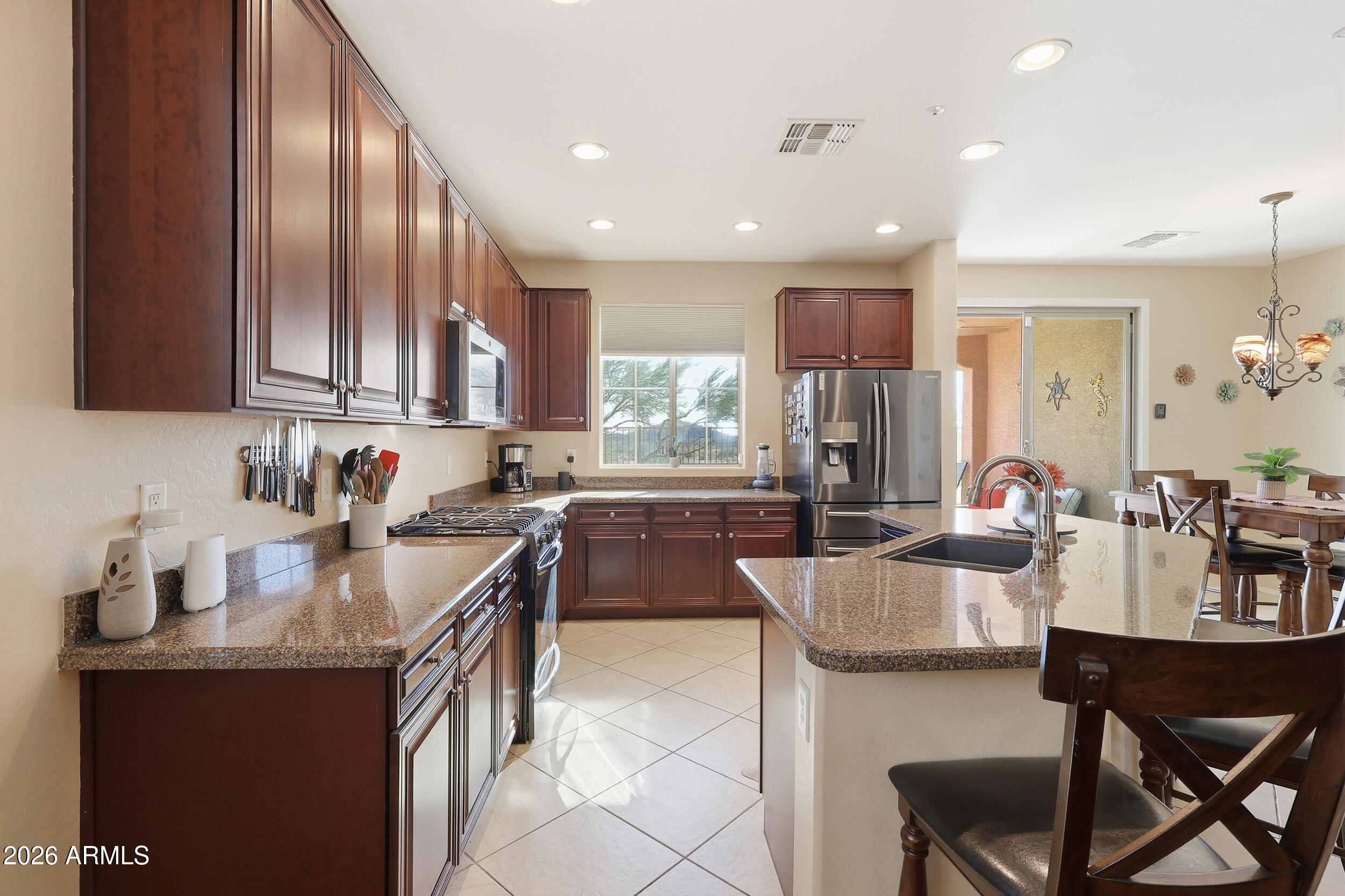 7451 West Montgomery Road Peoria, AZ 85383 - Photo 6 of 43 13_img_3689