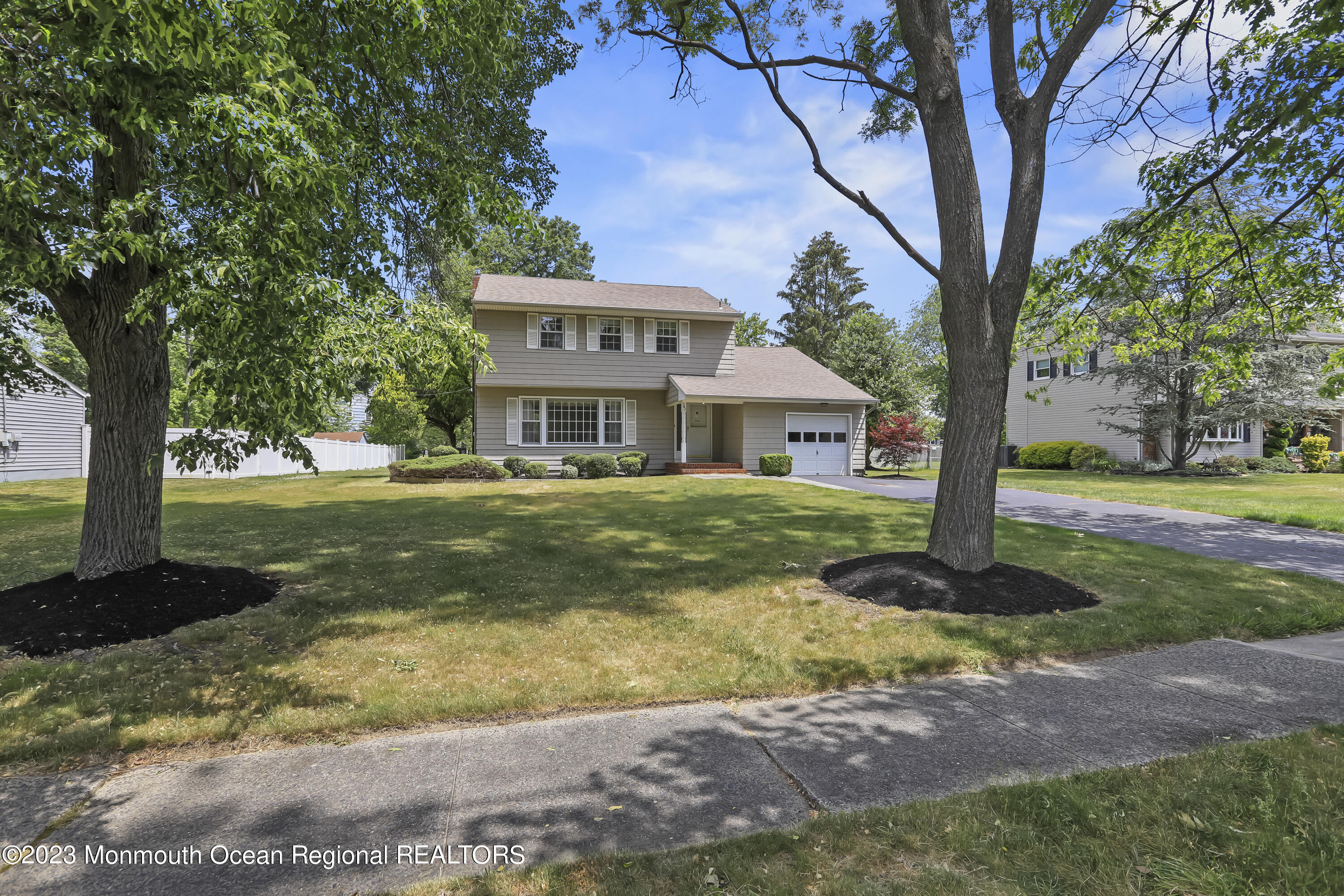 542 Dutch Neck Road East Windsor, NJ 08520 - Photo 3 of 47 5W5A1822