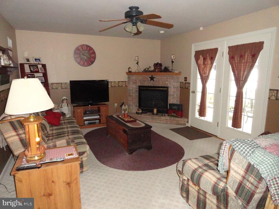 532 Hummingbird Drive Lititz, PA 17543 - Photo 11 of 24