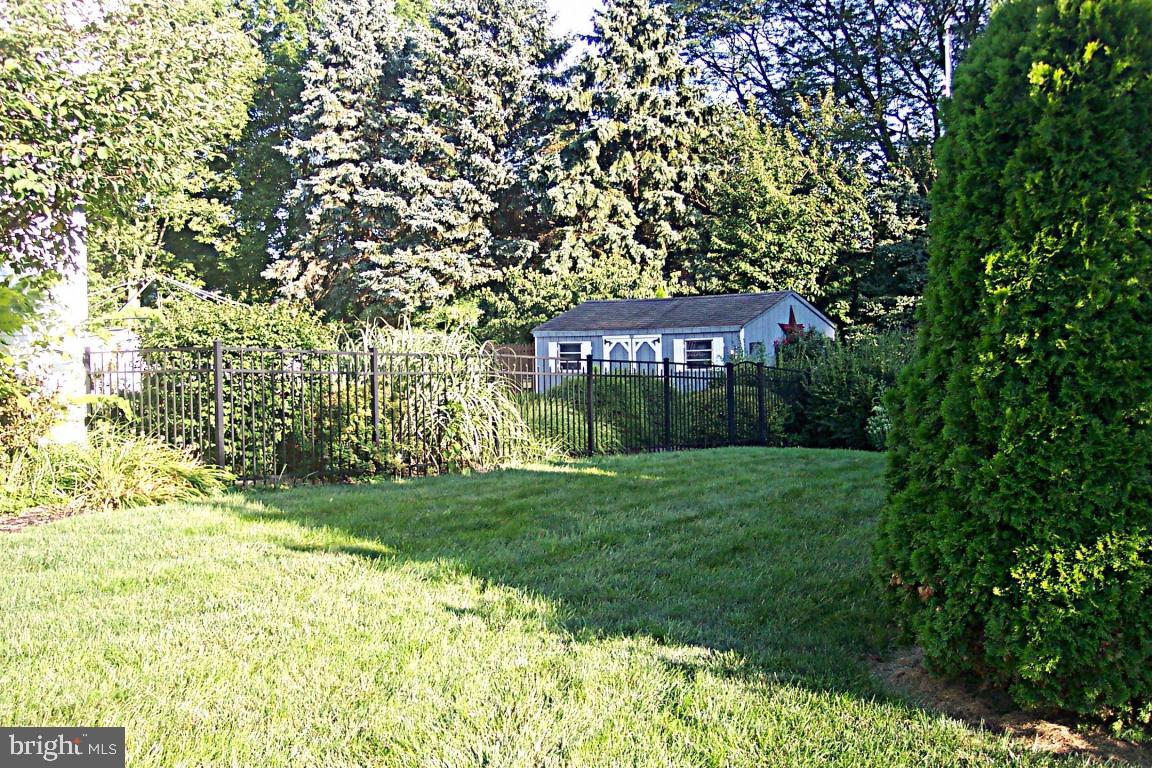 532 Hummingbird Drive Lititz, PA 17543 - Photo 23 of 24