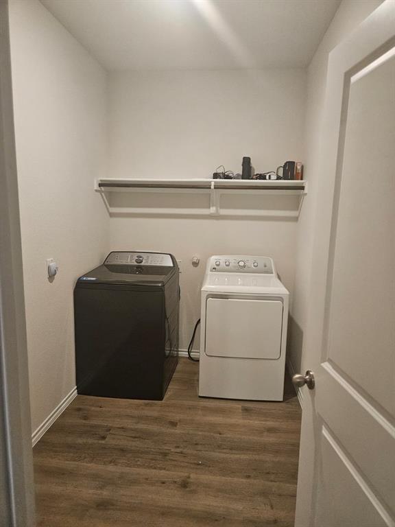 1520 Dilley Lane Forney, TX 75126 - Photo 20 of 26 a utility room with washer and dryer