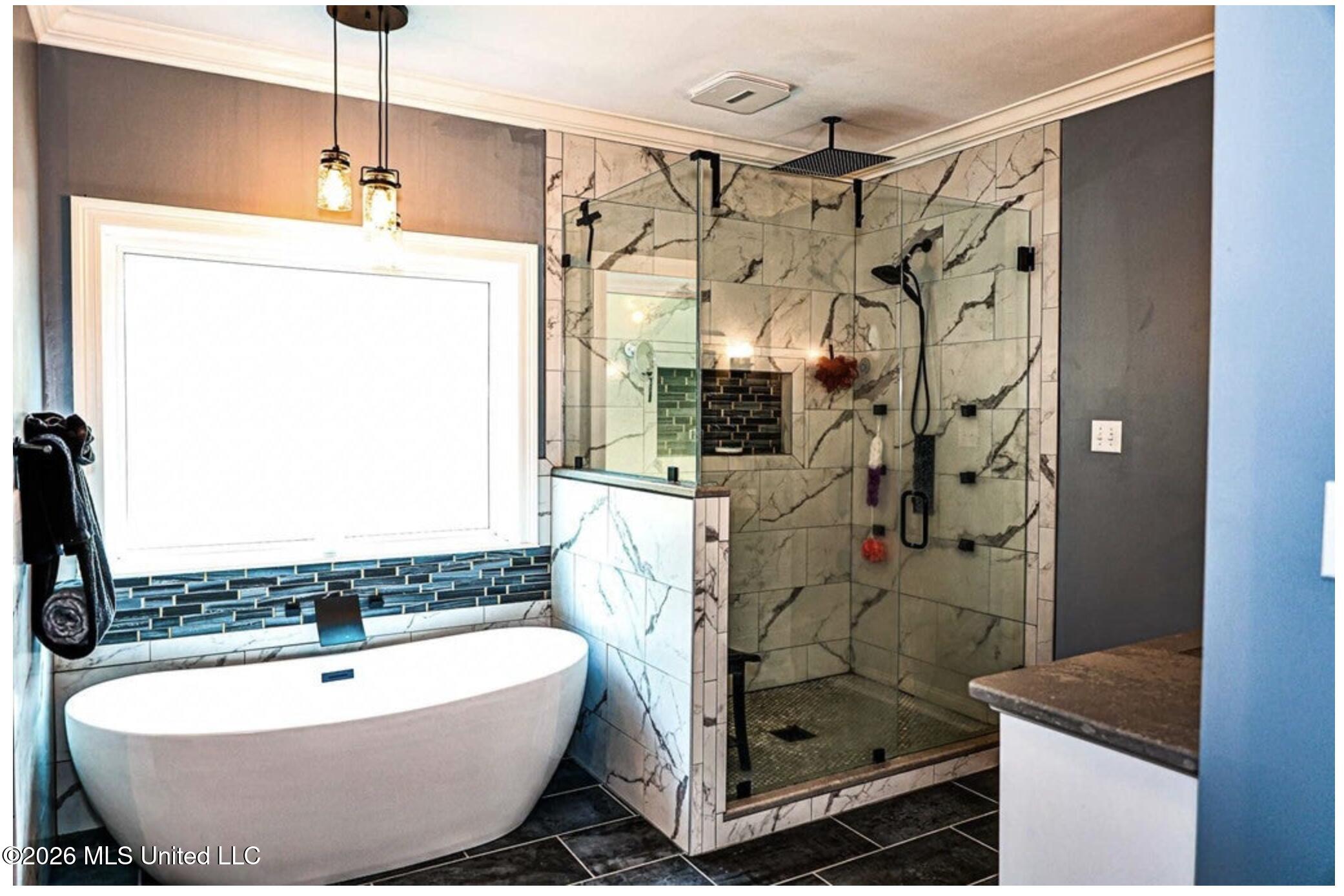 3004 Delaware Avenue McComb, MS 39648 - Photo 13 of 28 Master Bathroom