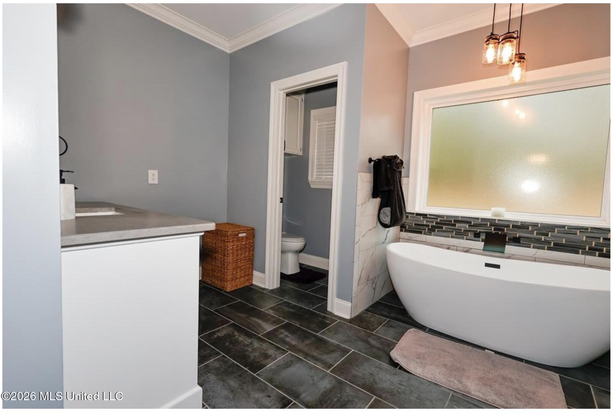 3004 Delaware Avenue McComb, MS 39648 - Photo 15 of 28 Master Bathroom