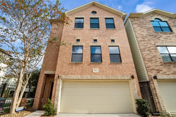 $2,200 | 5813 Darling Street, Unit C, Houston, TX 77007