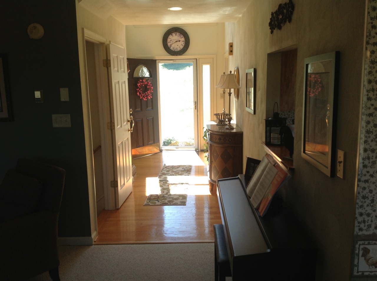 603 Winesap Road Roanoke, VA 24019 - Photo 45 of 61 Keith looking at foyer from family rm