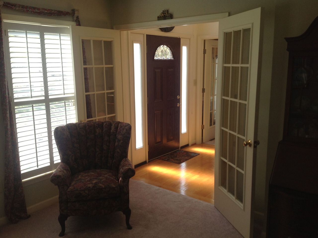 603 Winesap Road Roanoke, VA 24019 - Photo 50 of 61 Keith living room looking at foyer
