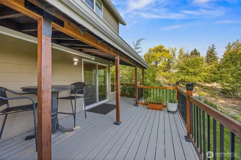 $625,000 | 21216 Des Moines Memorial Drive, Des Moines, WA 98198