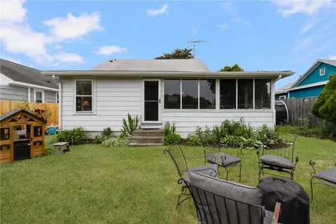$495,000 | 65 King Phillip Street, Portsmouth, RI 02871