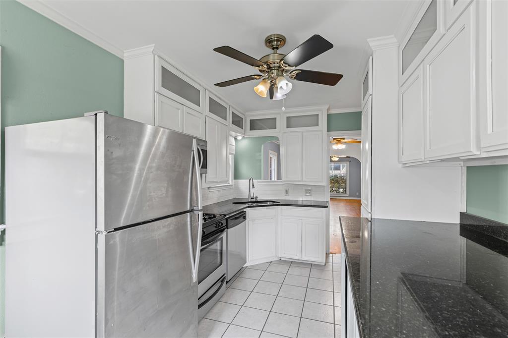 5834 Goodwin Avenue Dallas, TX 75206 - Photo 17 of 31
