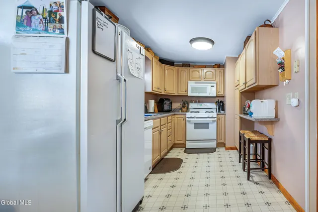 $279,000 | 73 Thatcher Street, Bethlehem, NY 12158