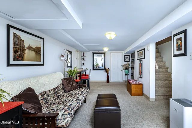 $279,000 | 73 Thatcher Street, Bethlehem, NY 12158