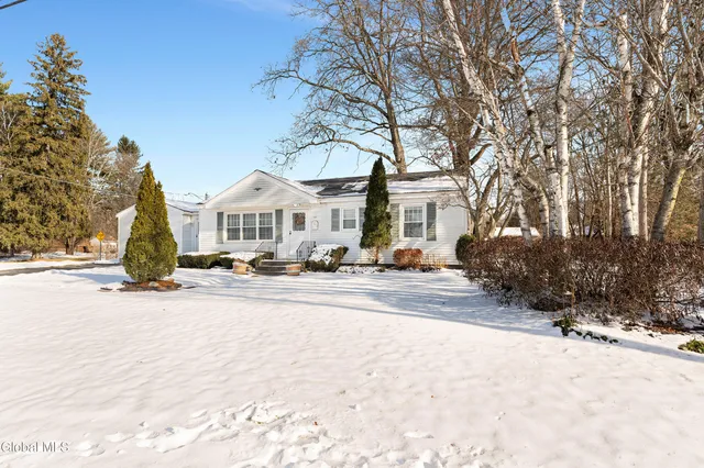 $279,000 | 73 Thatcher Street, Bethlehem, NY 12158