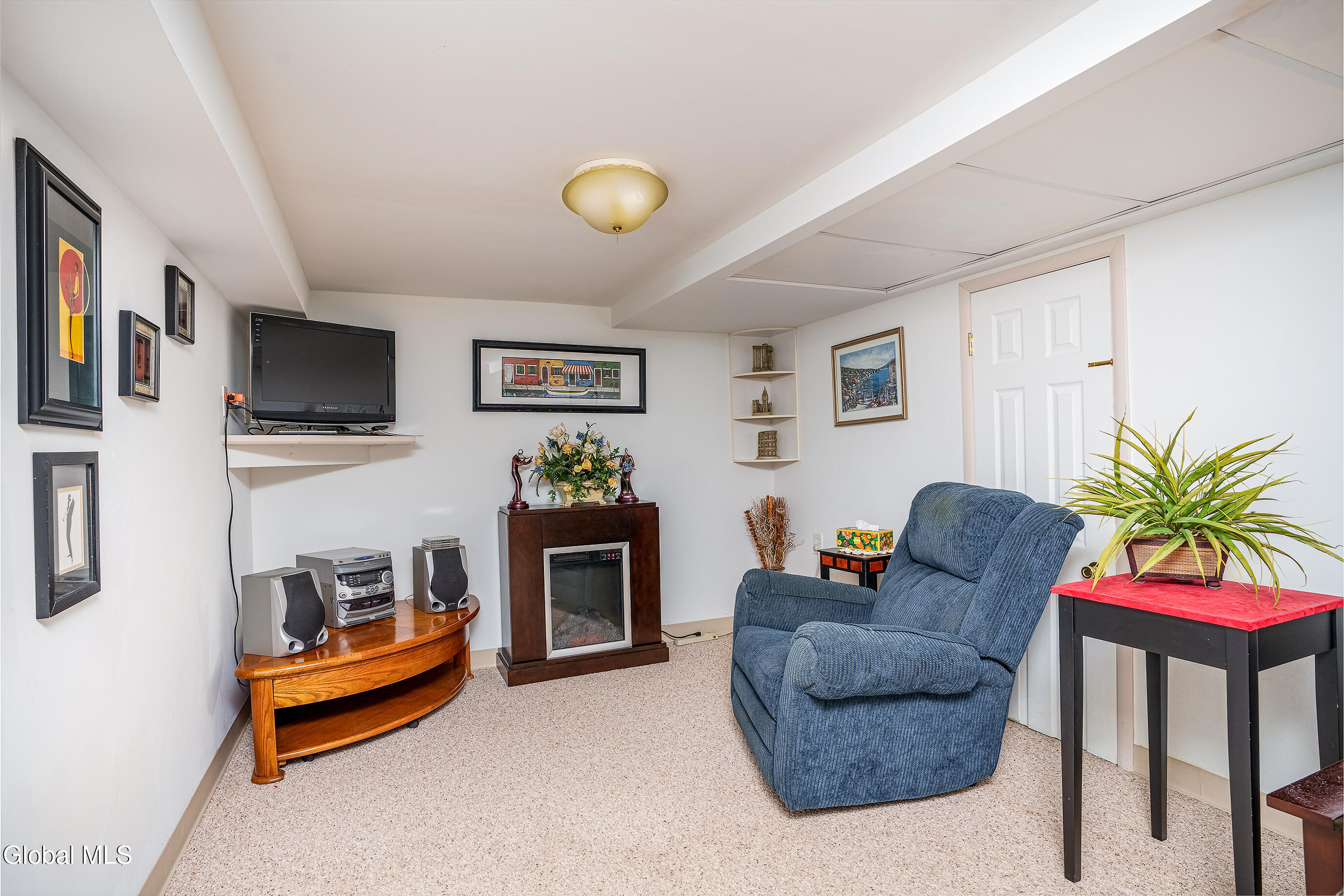 73 Thatcher Street Bethlehem, NY 12158 - Photo 32 of 37 Family Room
