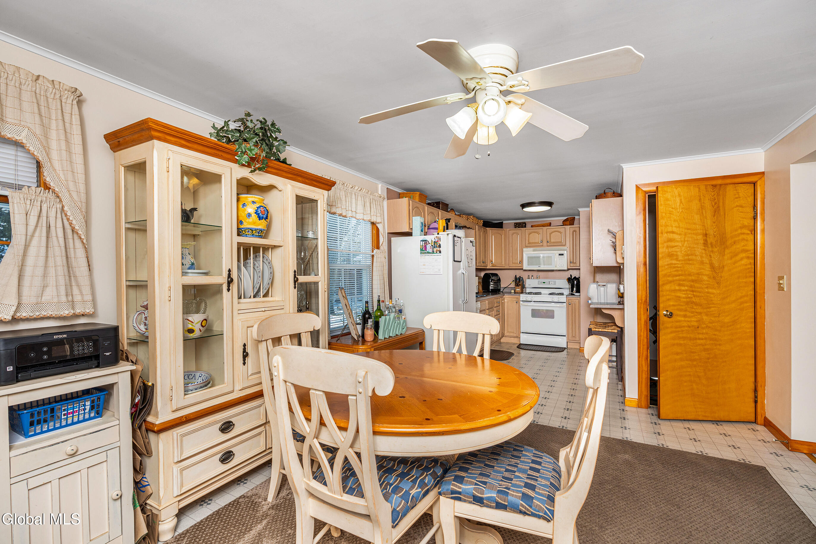 73 Thatcher Street Bethlehem, NY 12158 - Photo 8 of 37 Dining Room