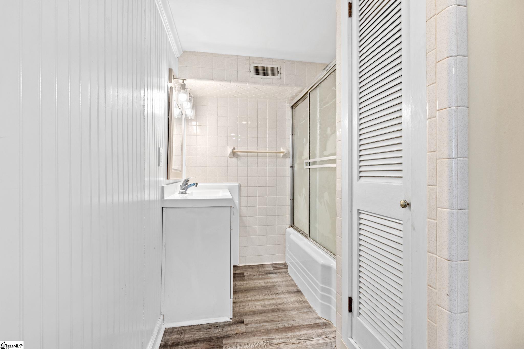 201 Augusta Street Easley, SC 29640 - Photo 21 of 26