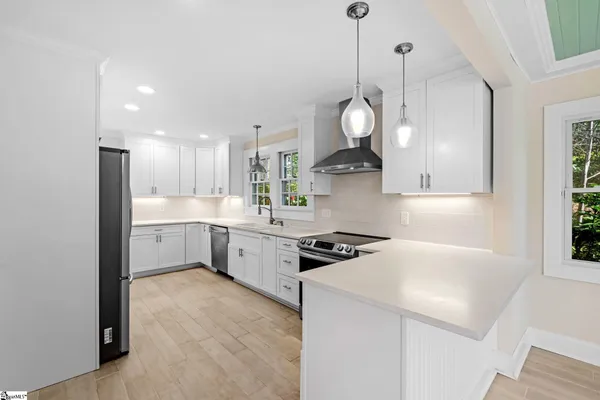 $439,900 | 201 Augusta Street, Easley, SC 29640