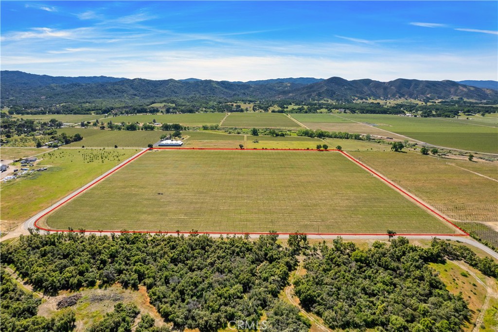1650 Bell Hill Road Kelseyville, CA 95451 - Photo 21 of 29 a view of an ocean and a mountain