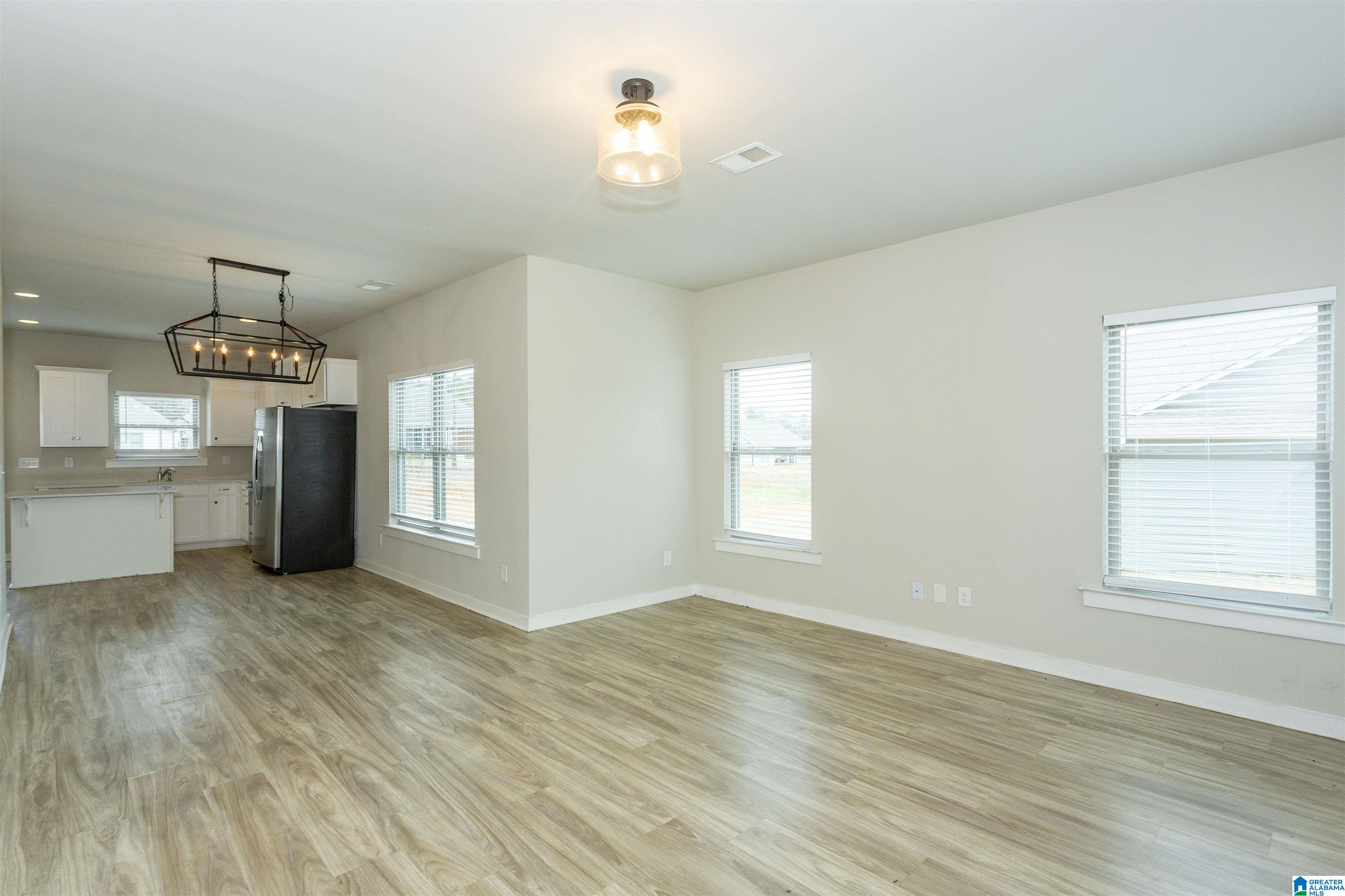 505 Ridgeview Circle Jemison, AL 35085 - Photo 12 of 45