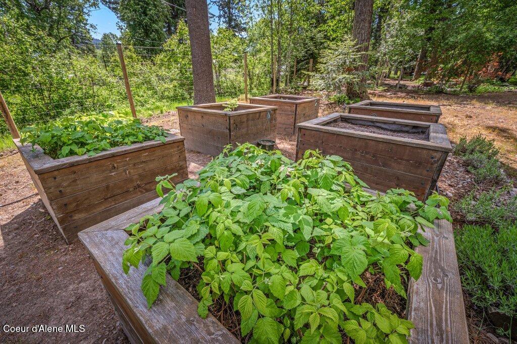 16 Hawkins Road Sagle, ID 83860 - Photo 70 of 110 --69.jpg-SMALL